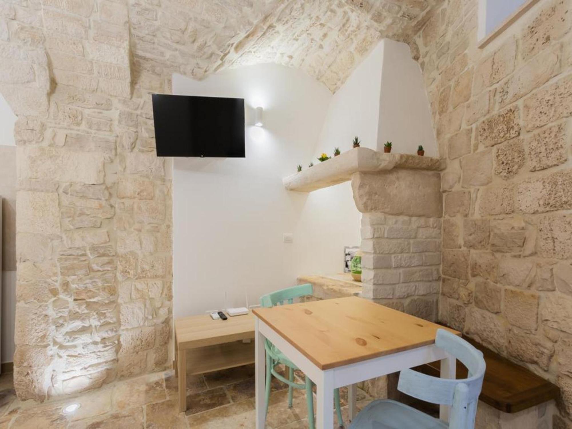 Suite Da Nonno Luigi 100 Metri Dal Mare Giovinazzo Exterior photo